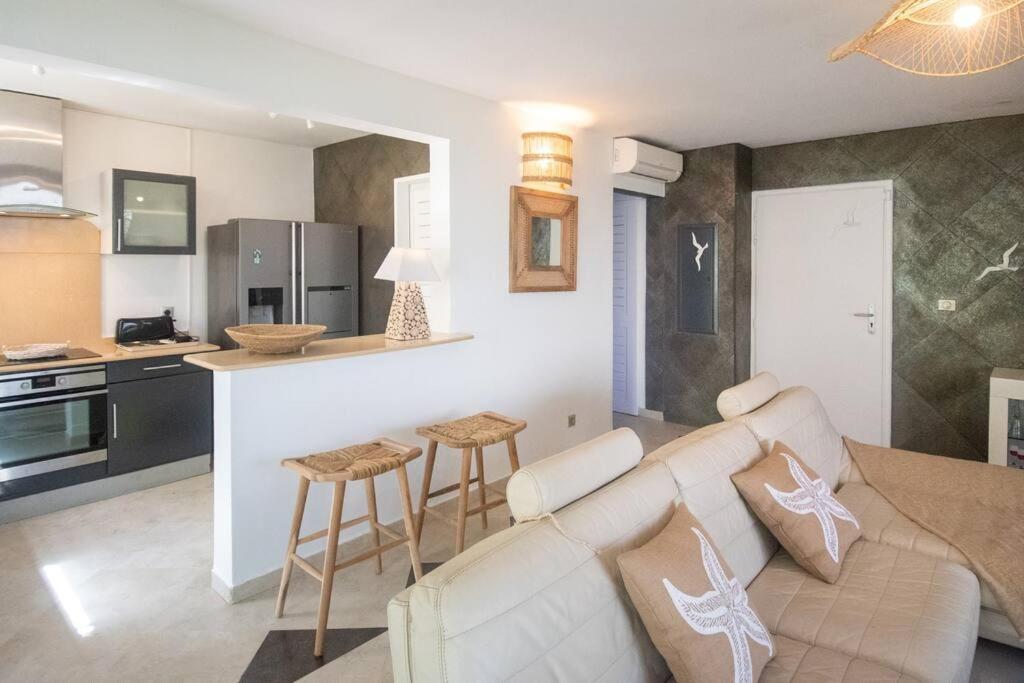 Pasha - Ocean View Appartement Sainte-Anne  Buitenkant foto